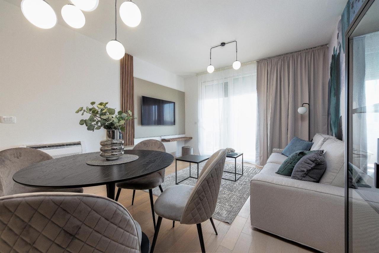 City Lux Apartment 2 - With Garage And Balcony Zadar Bagian luar foto