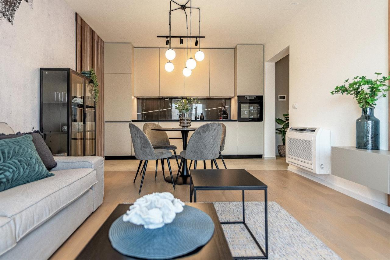 City Lux Apartment 2 - With Garage And Balcony Zadar Bagian luar foto