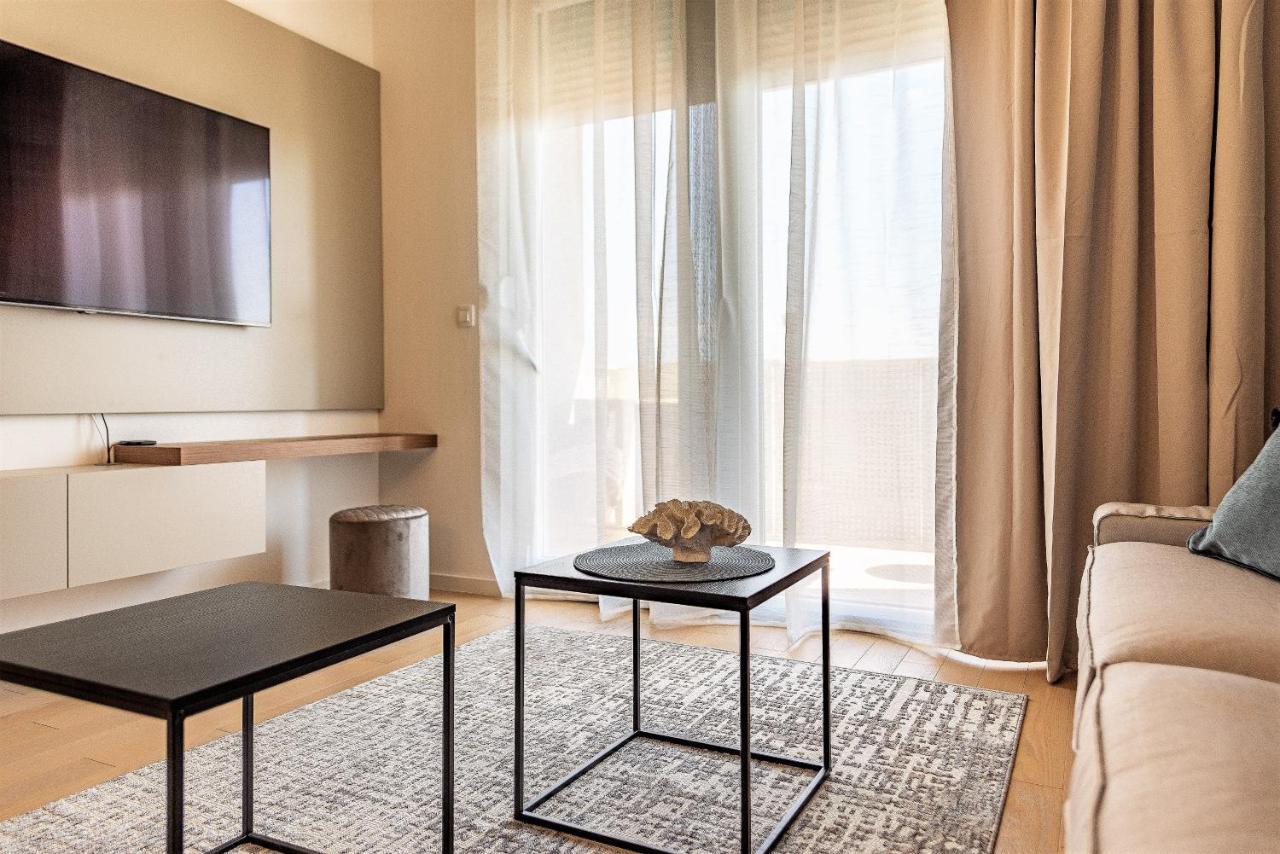 City Lux Apartment 2 - With Garage And Balcony Zadar Bagian luar foto
