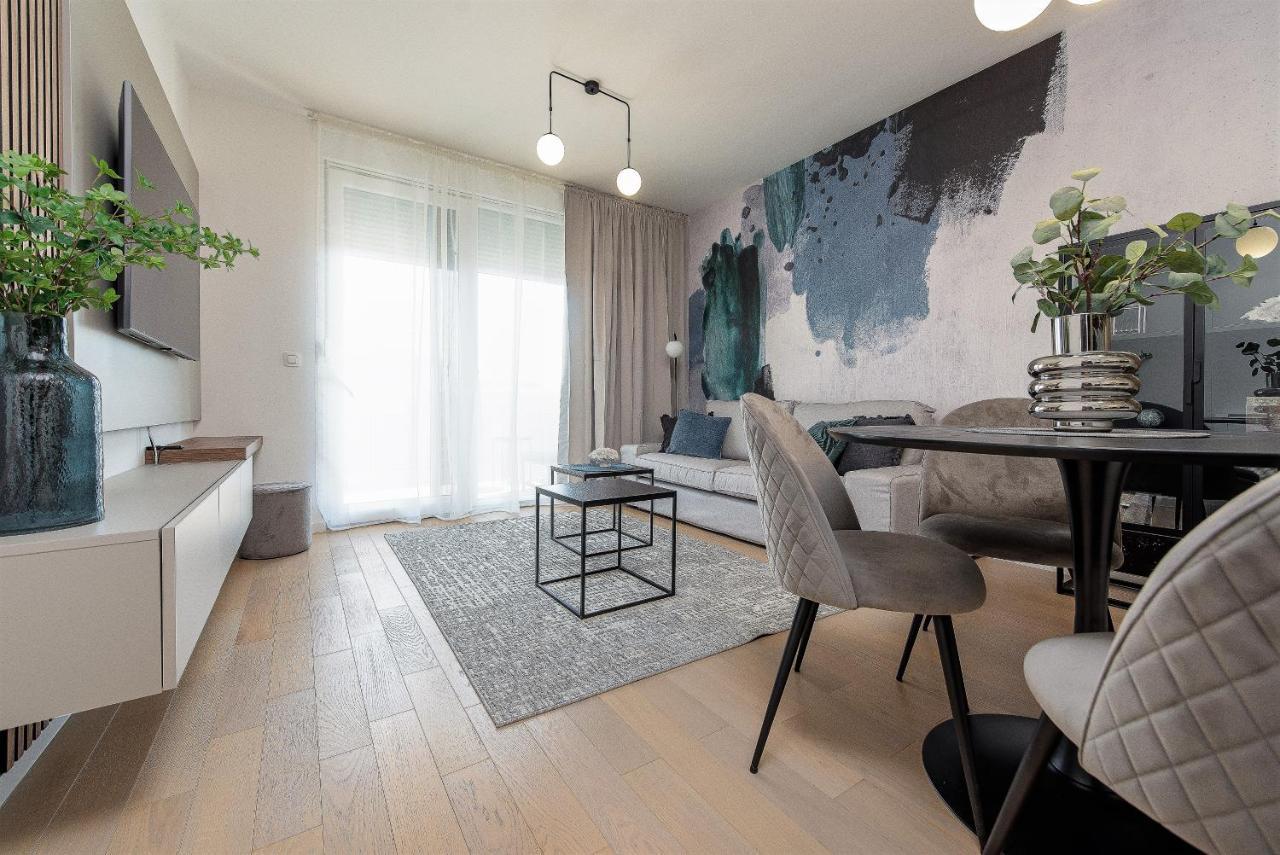 City Lux Apartment 2 - With Garage And Balcony Zadar Bagian luar foto
