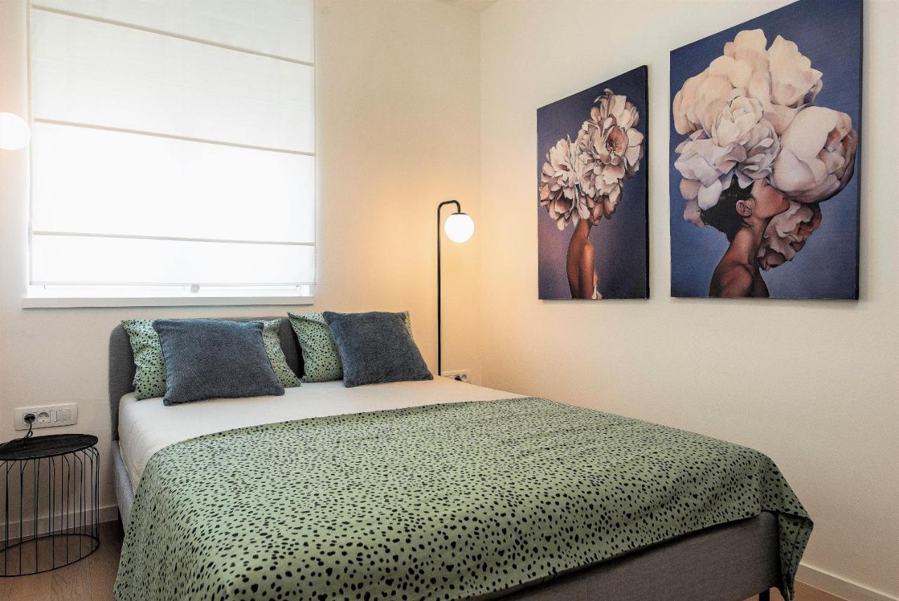 City Lux Apartment 2 - With Garage And Balcony Zadar Bagian luar foto