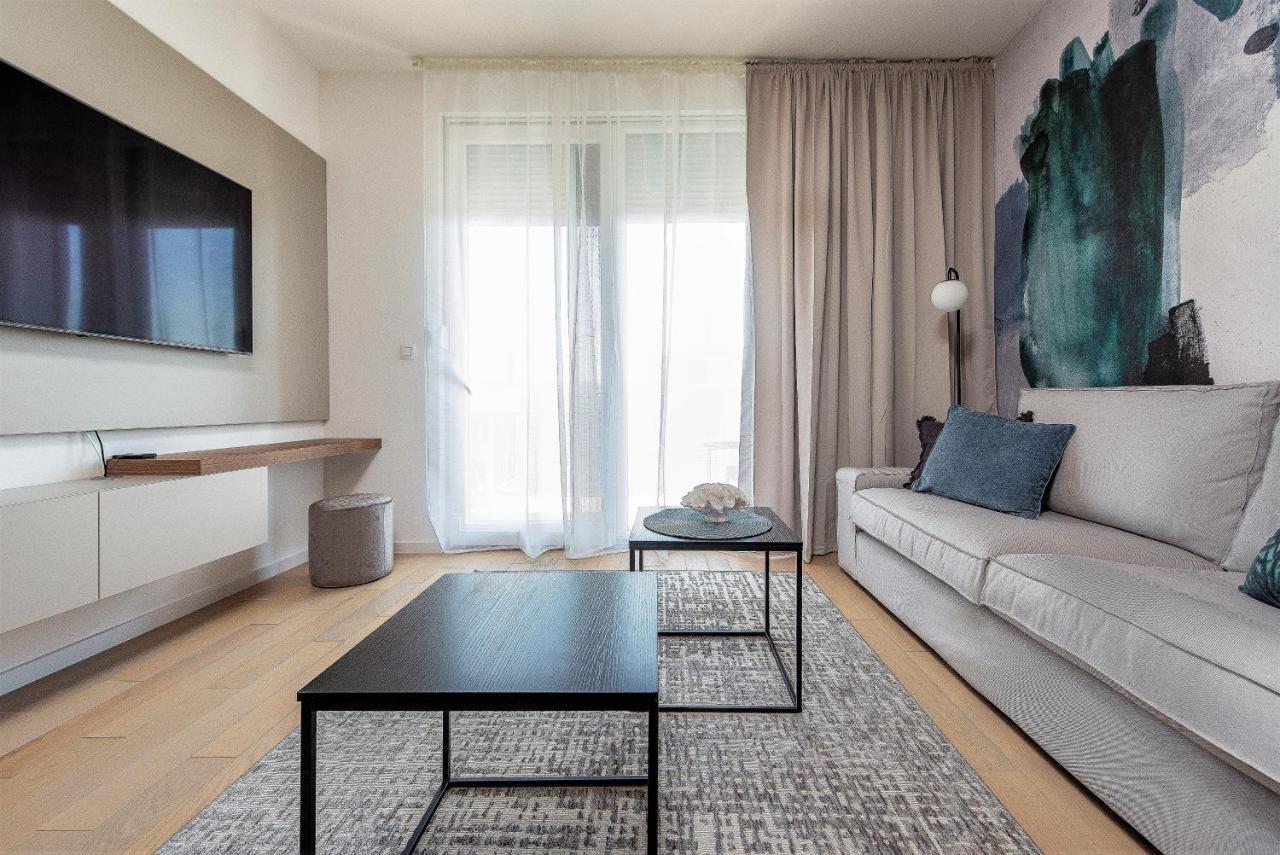 City Lux Apartment 2 - With Garage And Balcony Zadar Bagian luar foto
